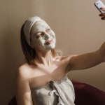 Piccoli Rituali di Benessere Ogni Giorno: La Tua Guida al Self-Care Quotidiano