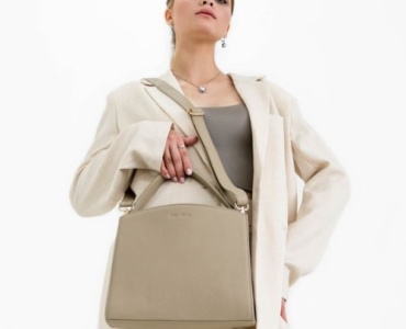 La Borsa Beige: Idee di Outfit Chic e Versatili per Ogni Occasione