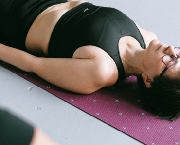 Addome Femminile Tonico e Forte: Pilates per Scolpire il Core con Eleganza