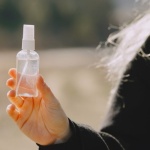 Capelli protetti dal calore: lo spray che salva la tua piega e illumina la chioma