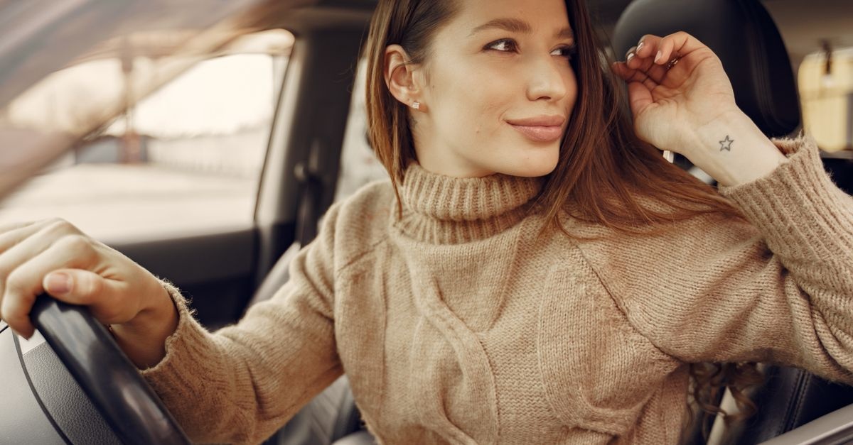 Viaggiare Protetti: 10 Consigli Essenziali per la Sicurezza in Auto