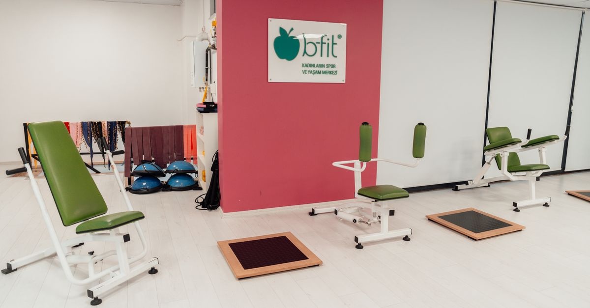 Allenamento a Circuito in Palestra: la Routine Completa per Bruciare Grassi e Tonificare