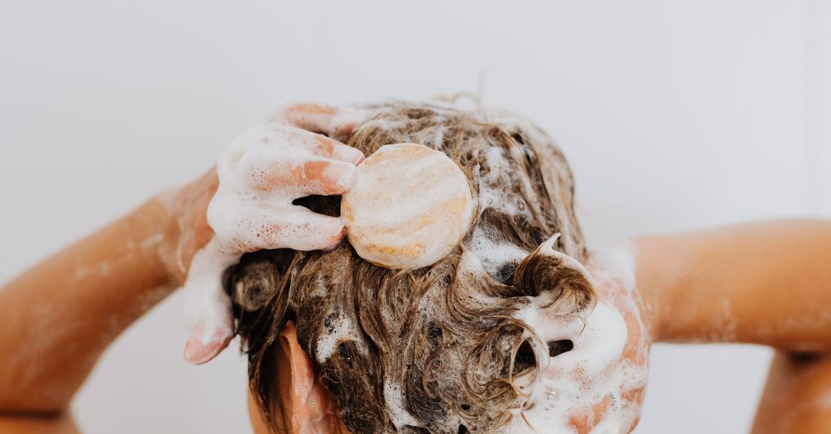 Cuoi capelluto in detox: lo scrub che rivoluziona la tua routine di bellezza